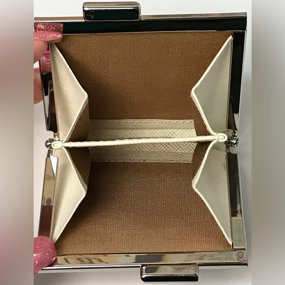 Burberry Nova Check Kisslock Coin Purse 😍 - Picture 5 of 17